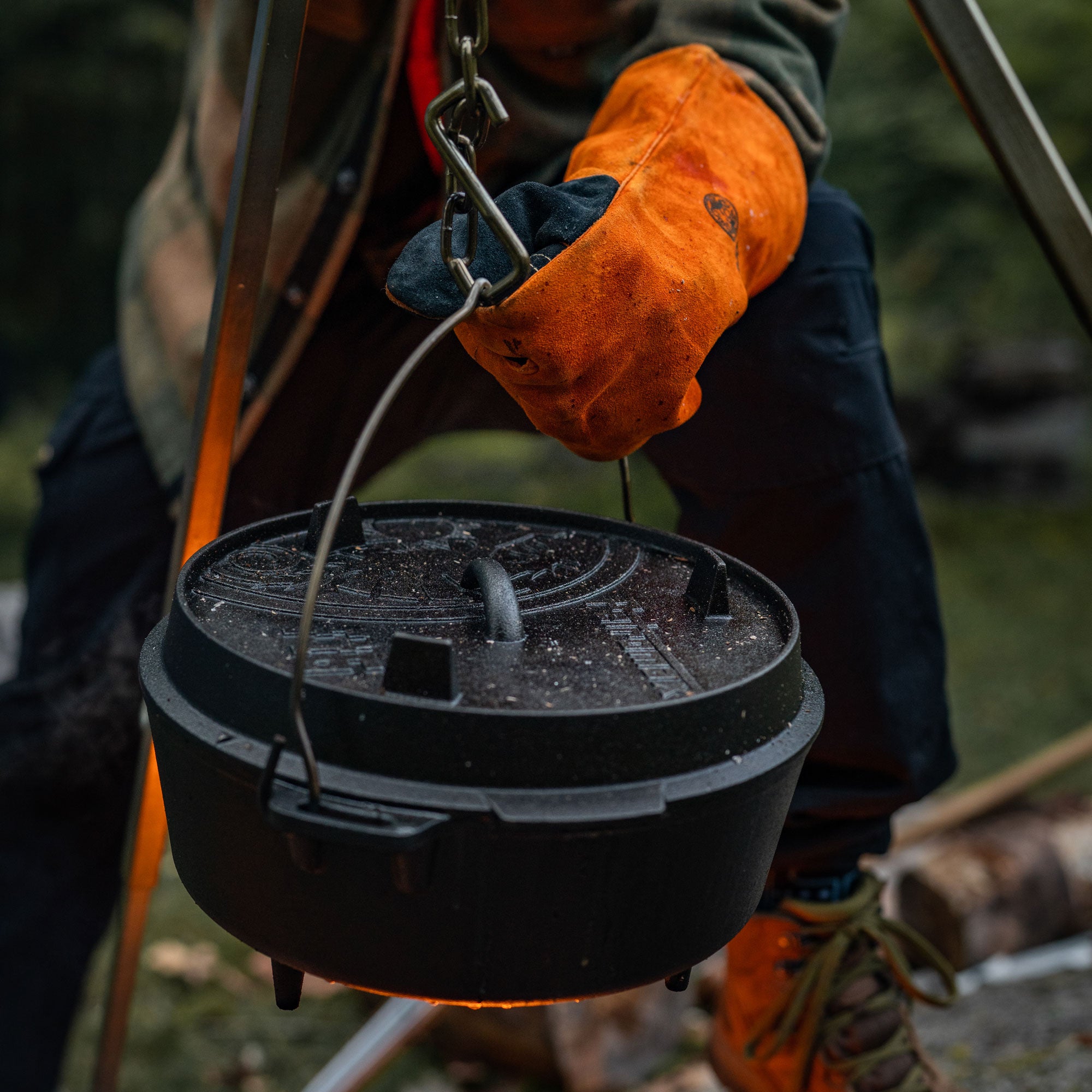Dutch Ovens with Plane Bottom Surface